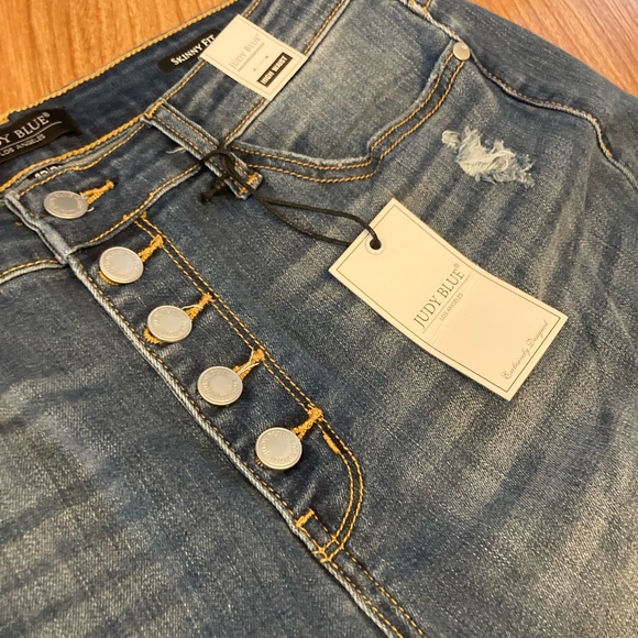 Judy Blue High Rise ButtonUp Straight Ripped Jeans - Picture 11 of 13